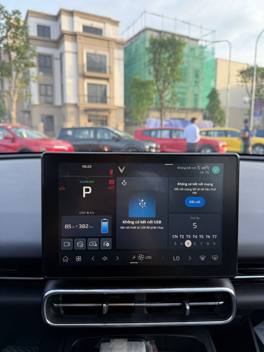 chi-tiet-xe-limo-green