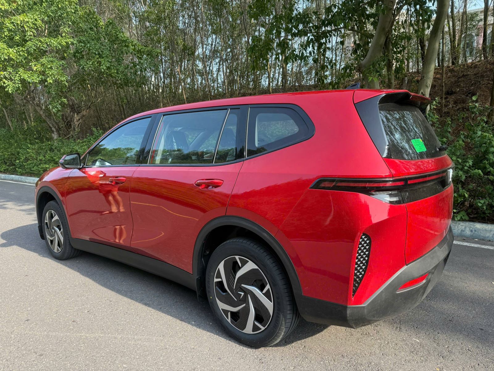 chi-tiet-xe-limo-green